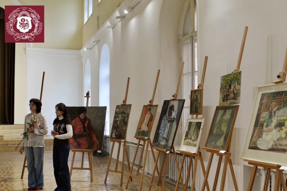 РЕПОРТАЖ З ВІДКРИТТЯ СТУДЕНТСЬКОЇ ВИСТАВКИ "НЕВІДОМІ”