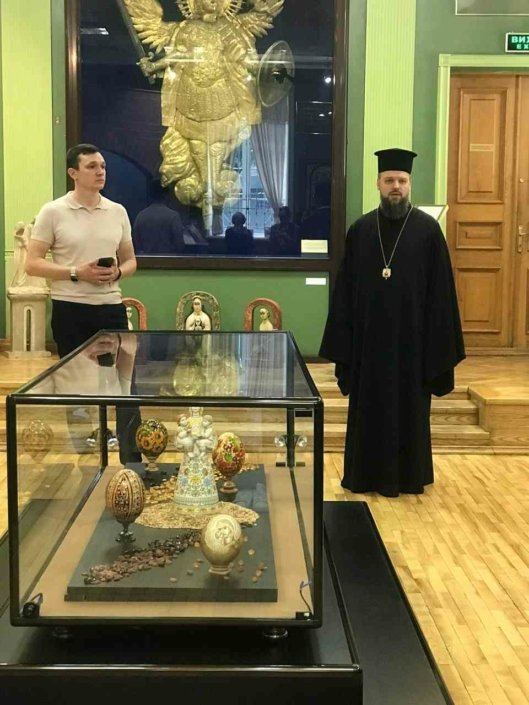 «Вони малювали Небо» — виставка-маніфест до Дня захисту дітей